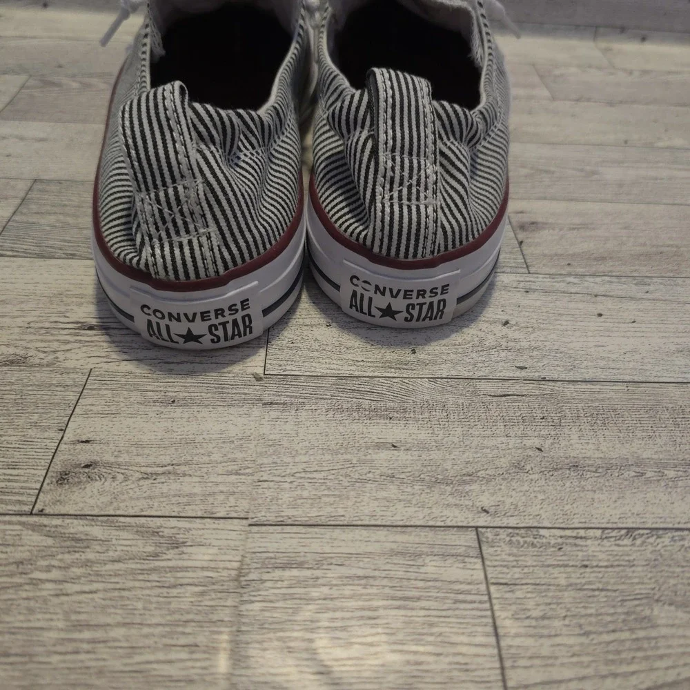 Converse All Star Shoreline Women's Size 10 Black & White Striped 562034F - Picture 3 of 8